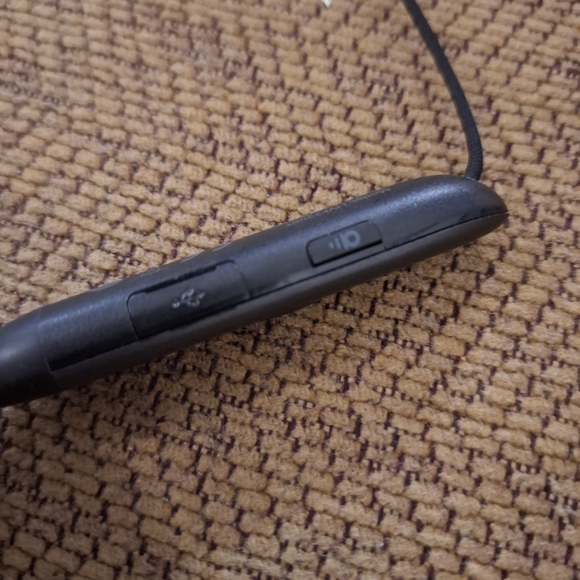 JBL - Live 220bt Wireless In-Ear Headphones - Black - Picture 6 of 12